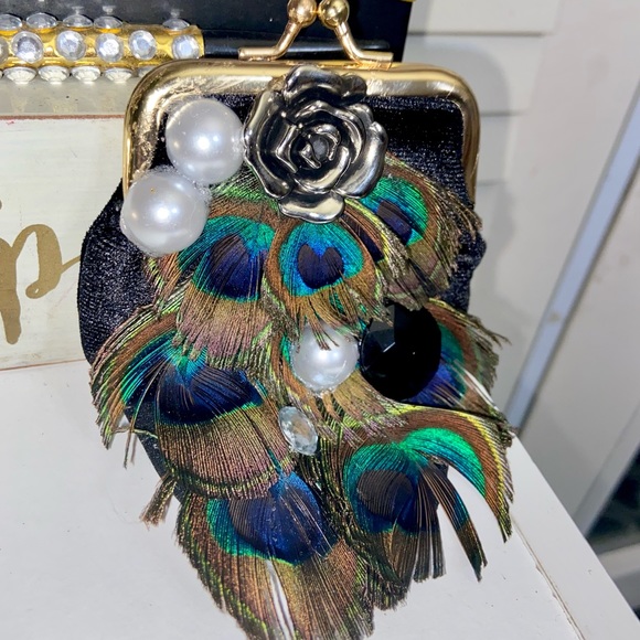 “ROYALTY”Mini Peacock Feath. Coin Purse/Pill “Box” - Picture 9 of 13